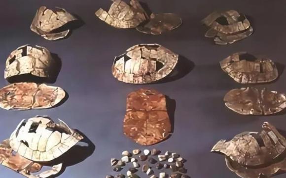 bà thầy bói rùa