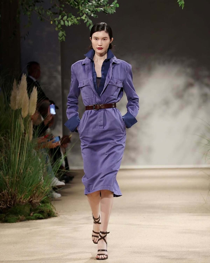 Hà Tuệ trình diễn trong show thời trang Xuân Hè 2024 của Max Mara. Ảnh: Instagram hesui923