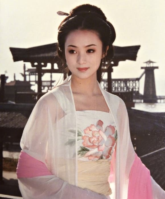 tiểu thuyết Kim Dung, Tiểu Long Nữ, Tây Thi, Vương Ngữ Yên