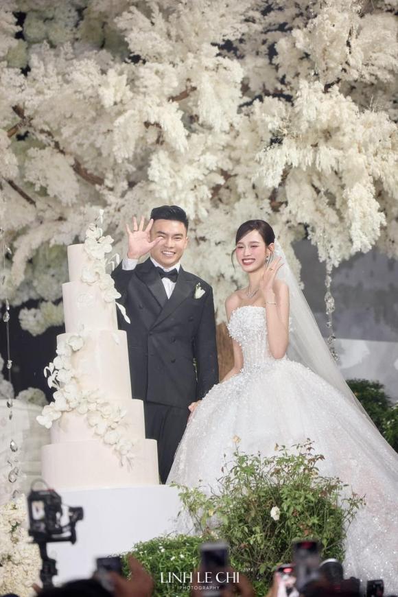 Đỗ Hà, Hoa hậu Đỗ Thị Hà, sao Việt