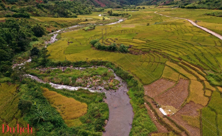 Di sản ruộng bậc thang độc đáo hấp dẫn du khách đến với Măng Ri - 12