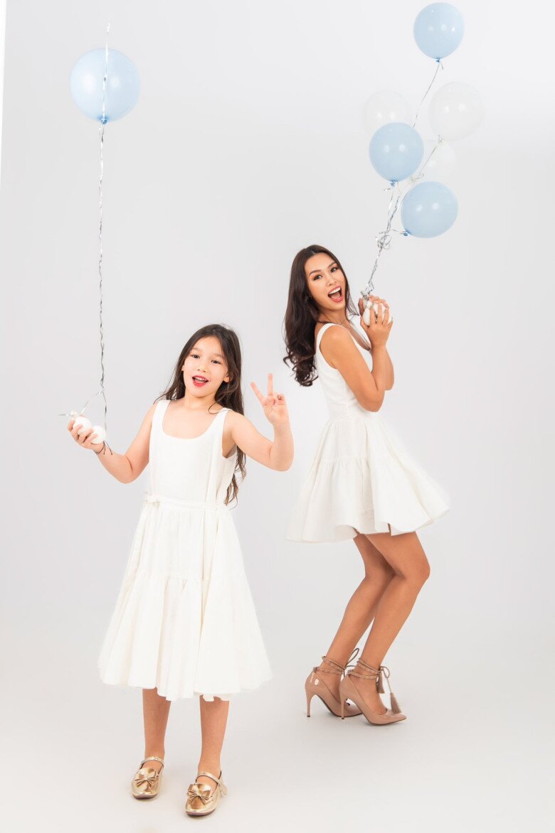 Con gái Hà Anh trông cao lớn phổng phao.