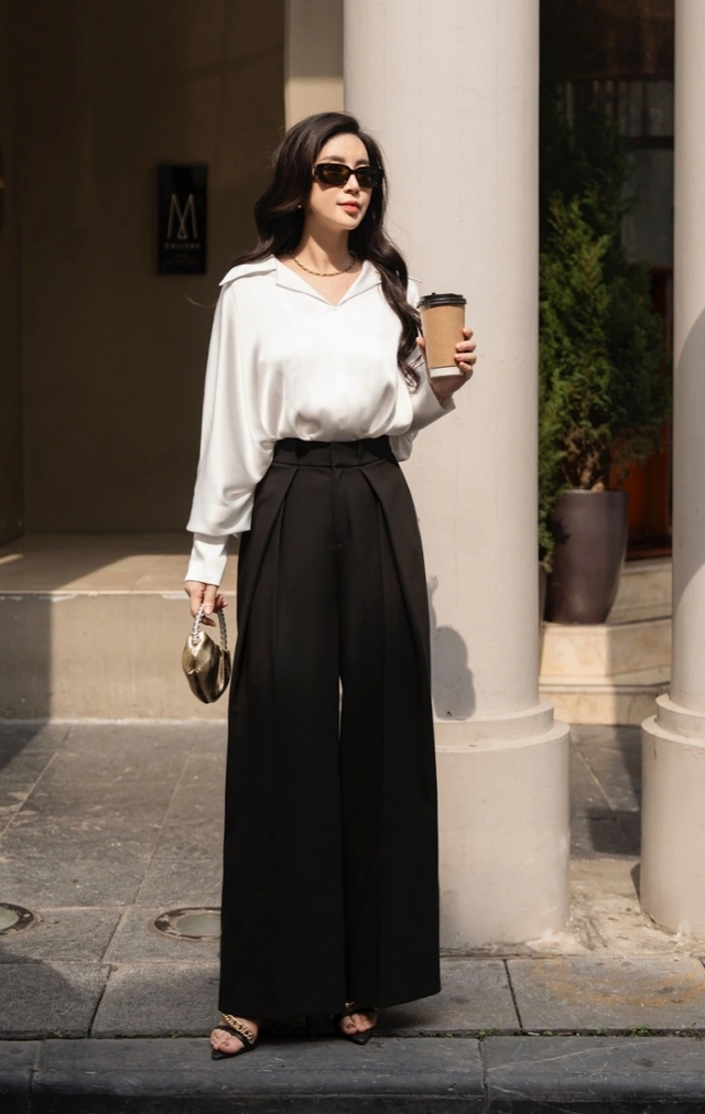 Tự do thể hiện cá tính riêng qua trang phục unisex- Ảnh 5. Tự do thể hiện cá tính riêng qua trang phục unisex- Ảnh 5.