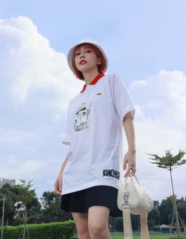 Tự do thể hiện cá tính riêng qua trang phục unisex- Ảnh 8. Tự do thể hiện cá tính riêng qua trang phục unisex- Ảnh 8.