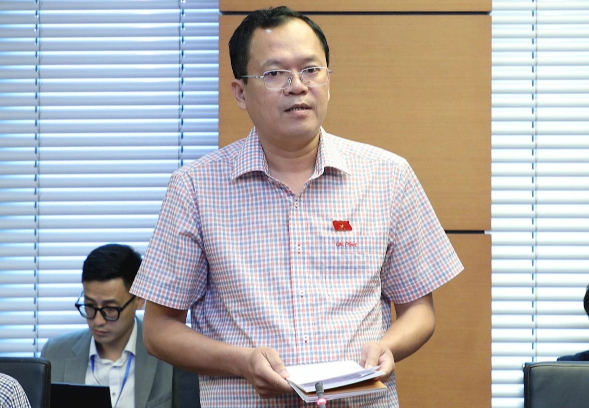 Nhiều TikToker , YouTuber định hướng dư luận hơn báo chí chính thống trong thời đại số - Ảnh 2. Nhiều TikToker , YouTuber định hướng dư luận hơn báo chí chính thống trong thời đại số - Ảnh 2.