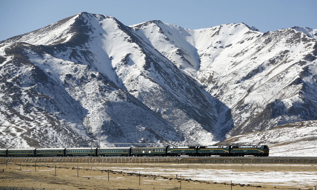 Chuyến tàu kỳ lạ ở Trung Quốc: Hành khách phải thở oxy, tự lau cửa kính - 4