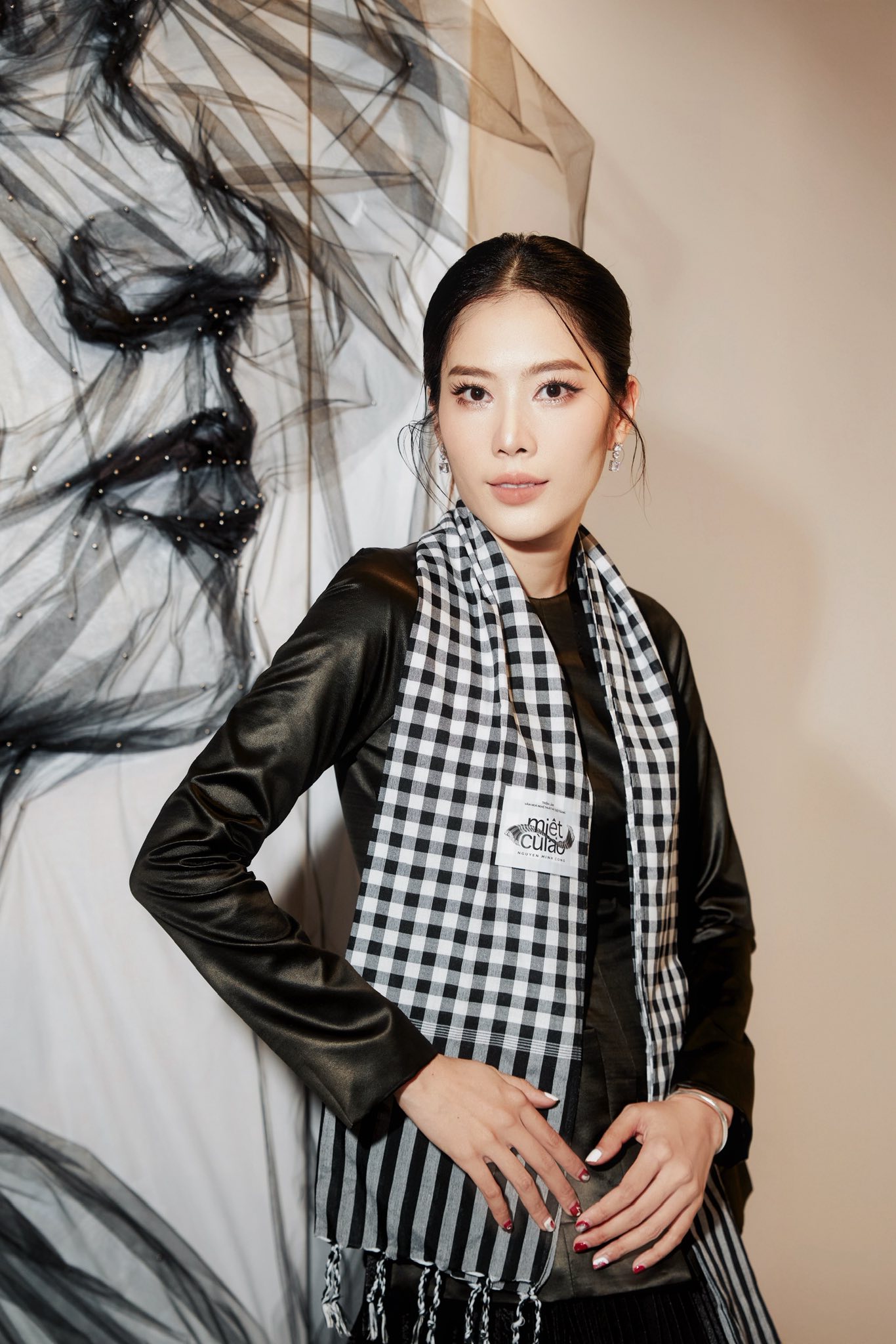 Nam Em quay lại showbiz nữa rồi!- Ảnh 7. Nam Em quay lại showbiz nữa rồi!- Ảnh 7.