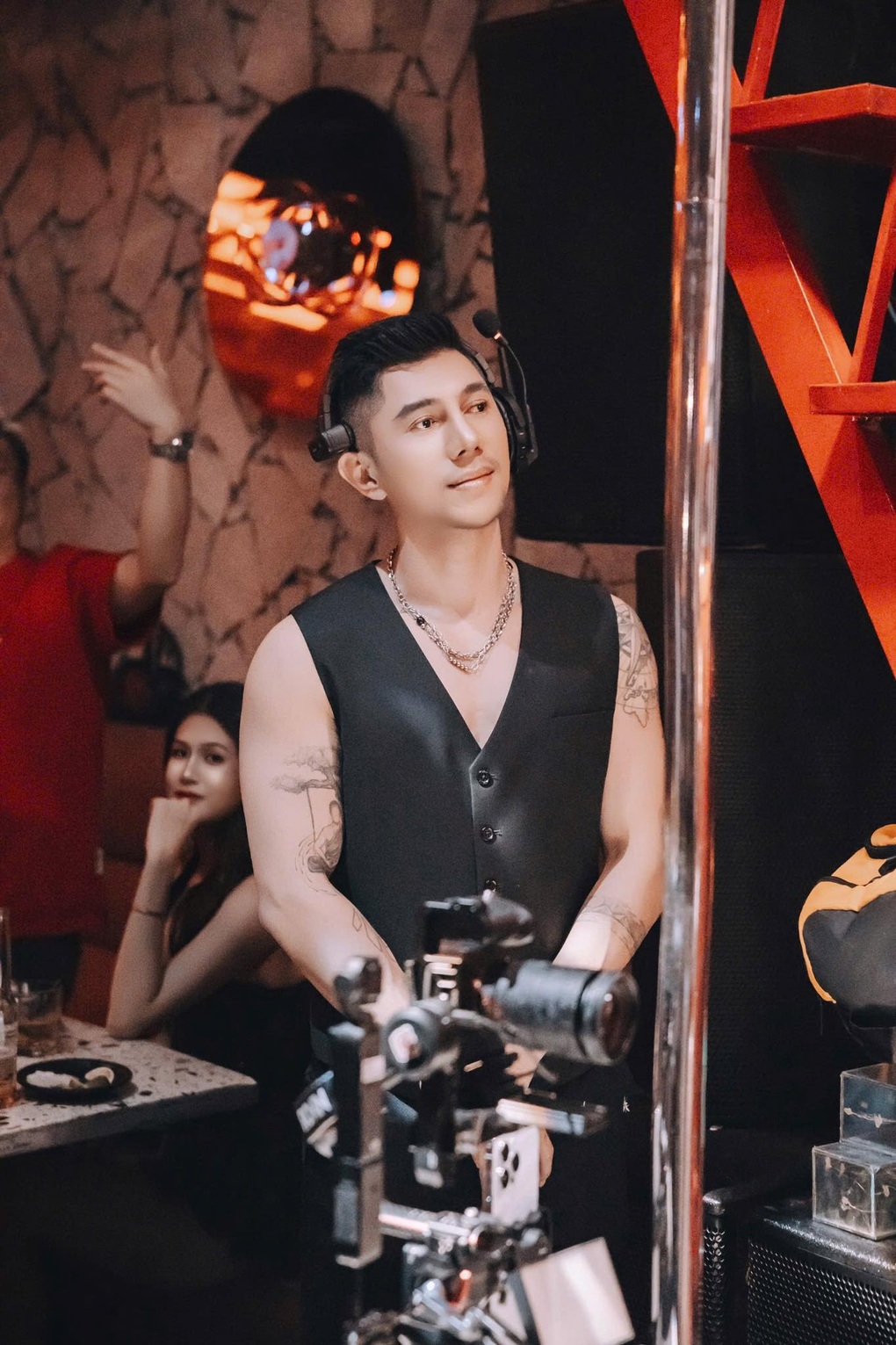 Lương Bằng Quang: Từ phù thủy tạo hit đến vướng vòng lao lý với Ngân 98 - 3