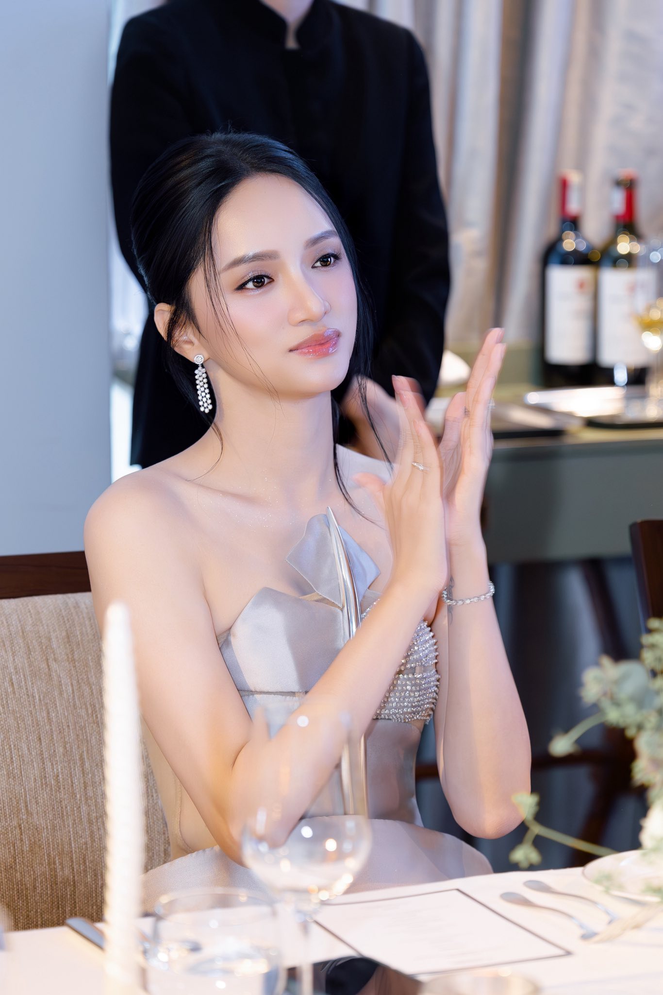 Hương Giang không được cấp phép, Lương Thuỳ Linh thay thế ở Miss Universe? - Ảnh 6.