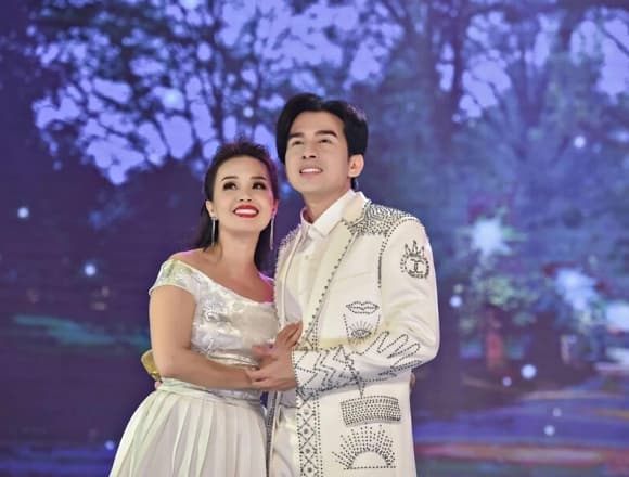 Cẩm Ly, sao Việt