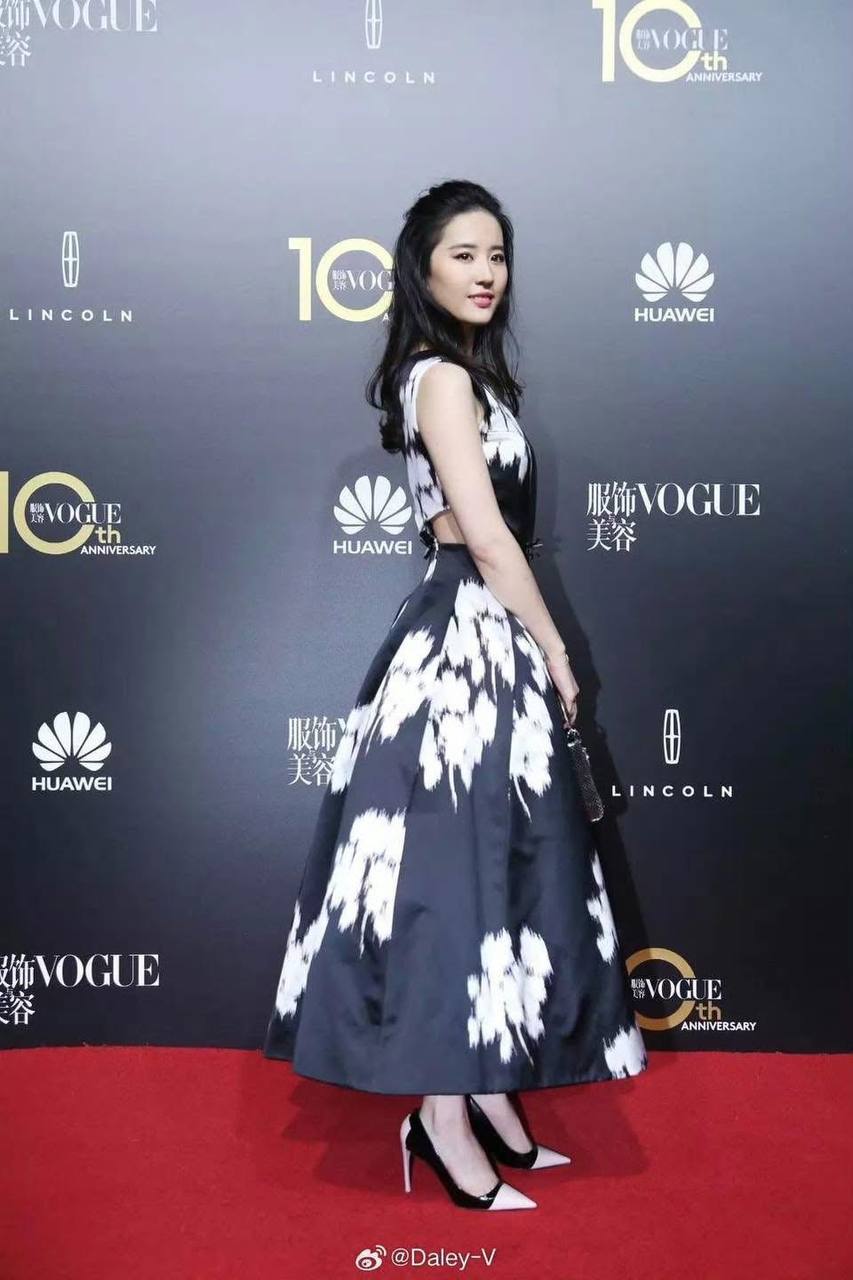 Đẳng cấp sau 1 thập kỷ của Lưu Diệc Phi- Ảnh 2.