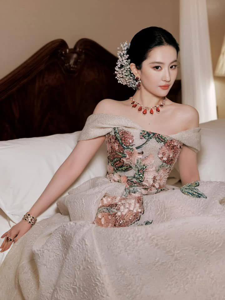 Đẳng cấp sau 1 thập kỷ của Lưu Diệc Phi- Ảnh 4.