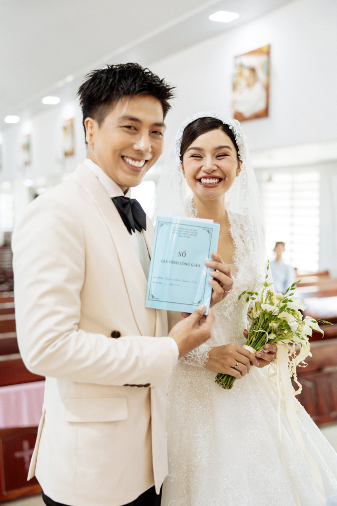 "Mẹ bầu hot Vbiz" nhập viện gấp, chồng luôn miệng nói xin lỗi - Ảnh 8.