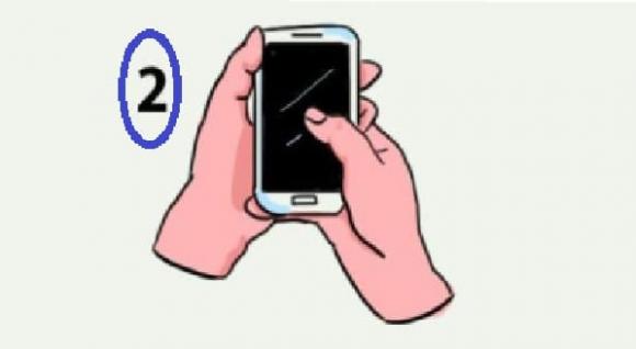 Cách cầm điện thoại nói lên tính cách , kiến thức