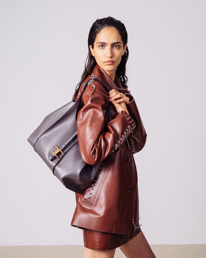 Mùa thu và những mẫu túi tote không thể bỏ qua- Ảnh 3.