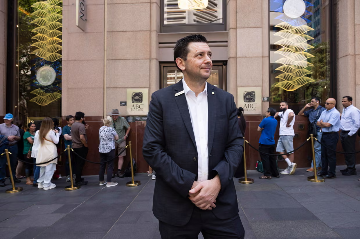 Hàng nghìn người Úc 