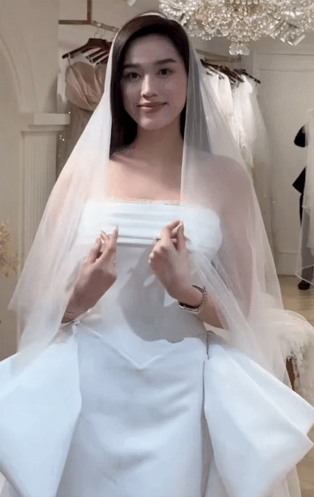 1761404059 758 Sau dam cuoi co tich them dieu bi mat cua