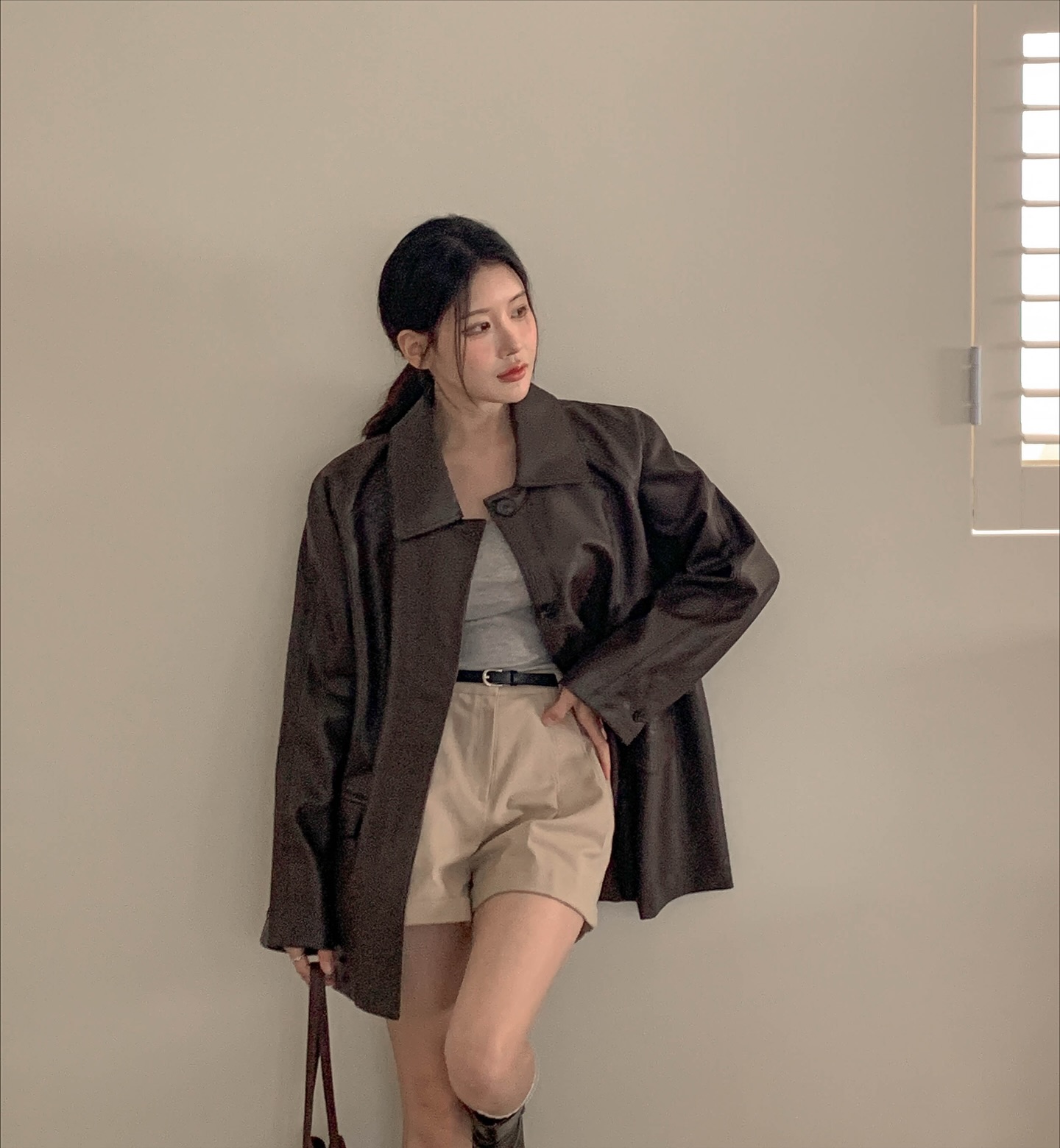 1761407692 350 Cho dai sam ao khoac mau me xu huong nam