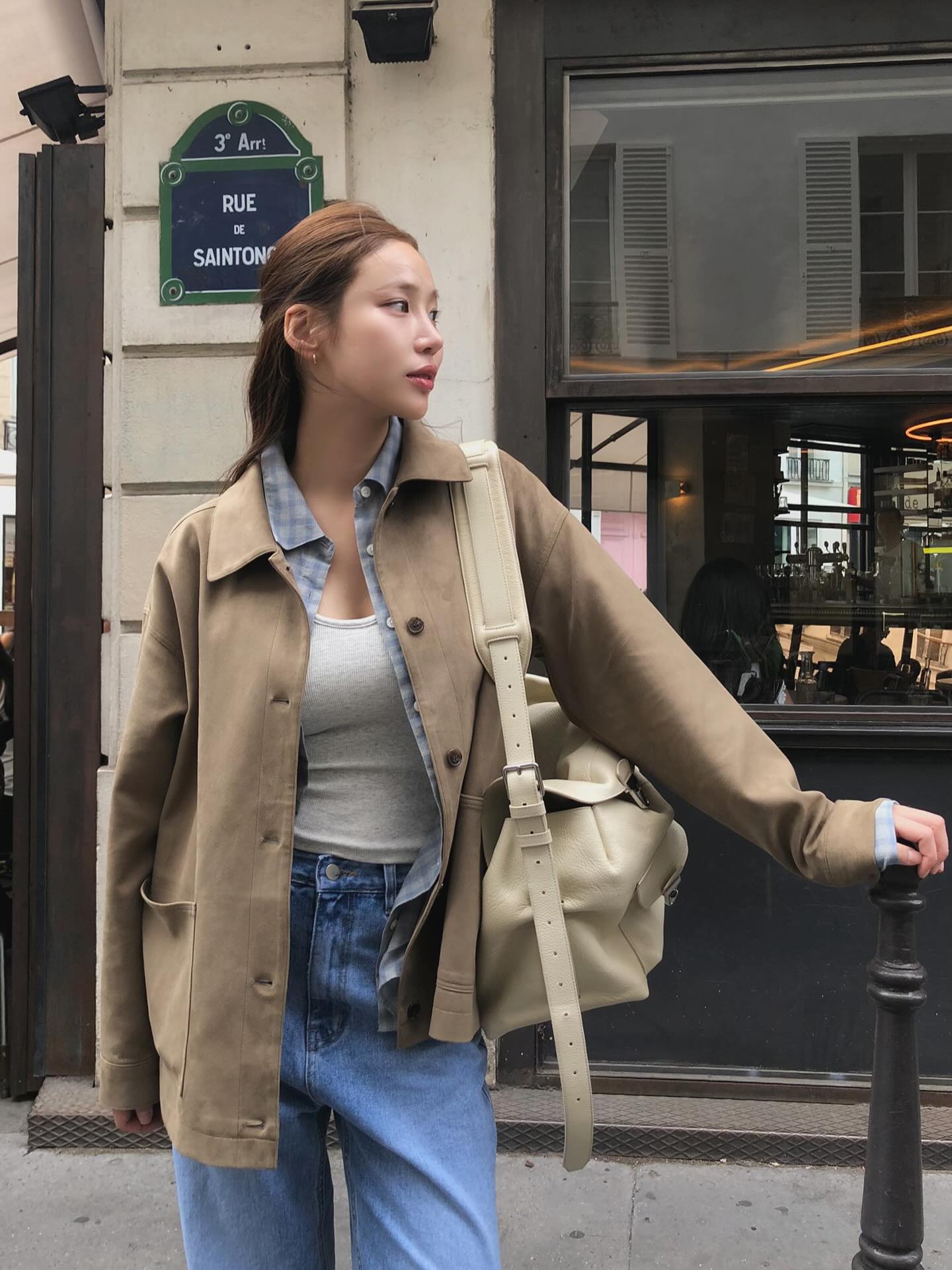 1761407693 686 Cho dai sam ao khoac mau me xu huong nam