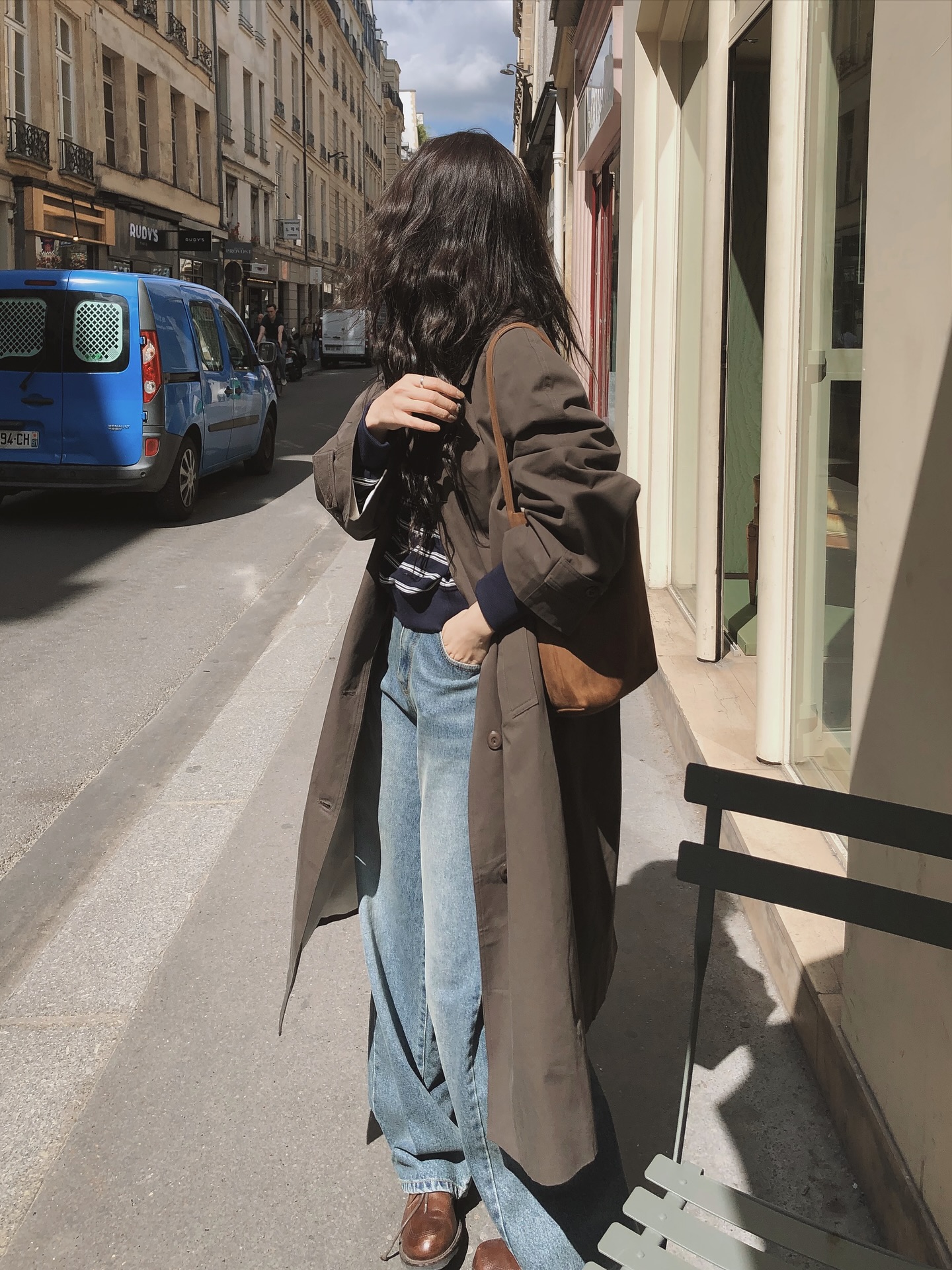 1761407694 229 Cho dai sam ao khoac mau me xu huong nam