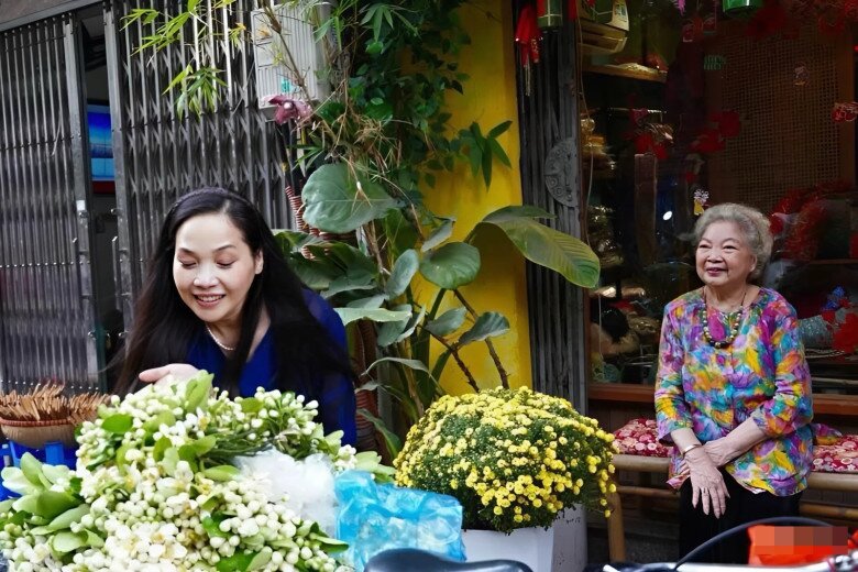 Lê Vi tự nhủ rằng Tết này sẽ trở về Việt Nam.