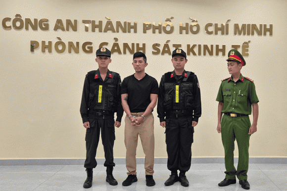 Lương Bằng Quang, Ngân 98, sao Việt