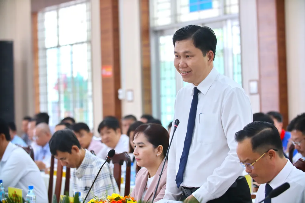 Xã cửa ngõ TP.HCM về miền Tây.JPG