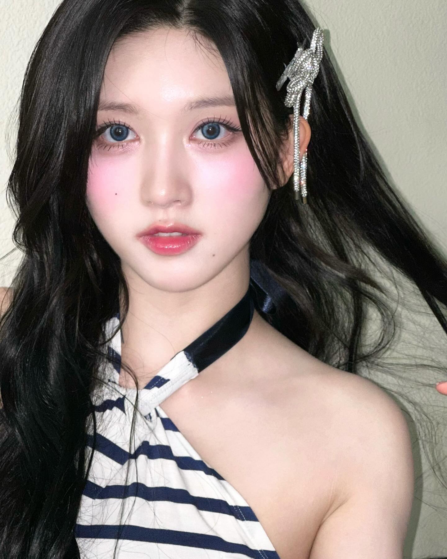 Nữ thần sân bay được ví như Triệu Lộ Tư là ai?- Ảnh 7.