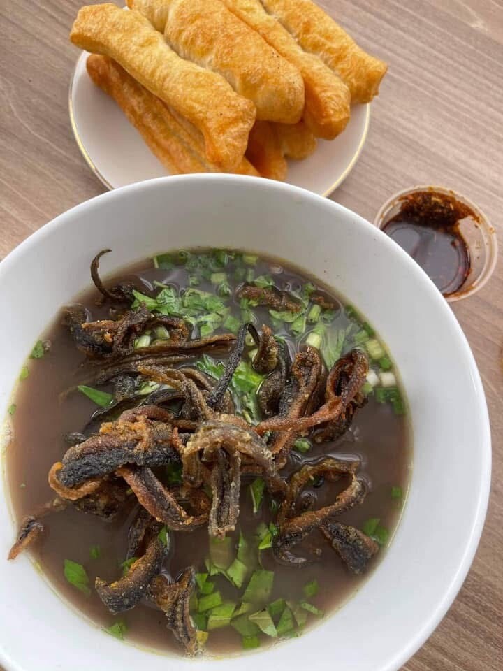 2 quán miến lươn ở Hà Nội được Michelin vinh danh: Tồn tại suốt 40 năm giữa lòng phố cổ vẫn nườm nượp khách - 8