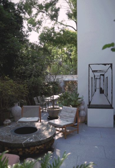 1761504881 416 Vo sinh con gai chong sua biet thu 30 ty