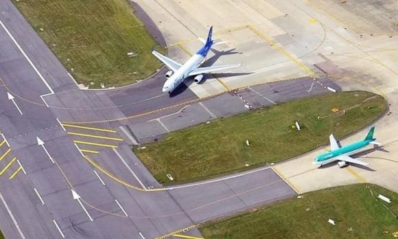 sân bay, máy bay, đường băng sân bay