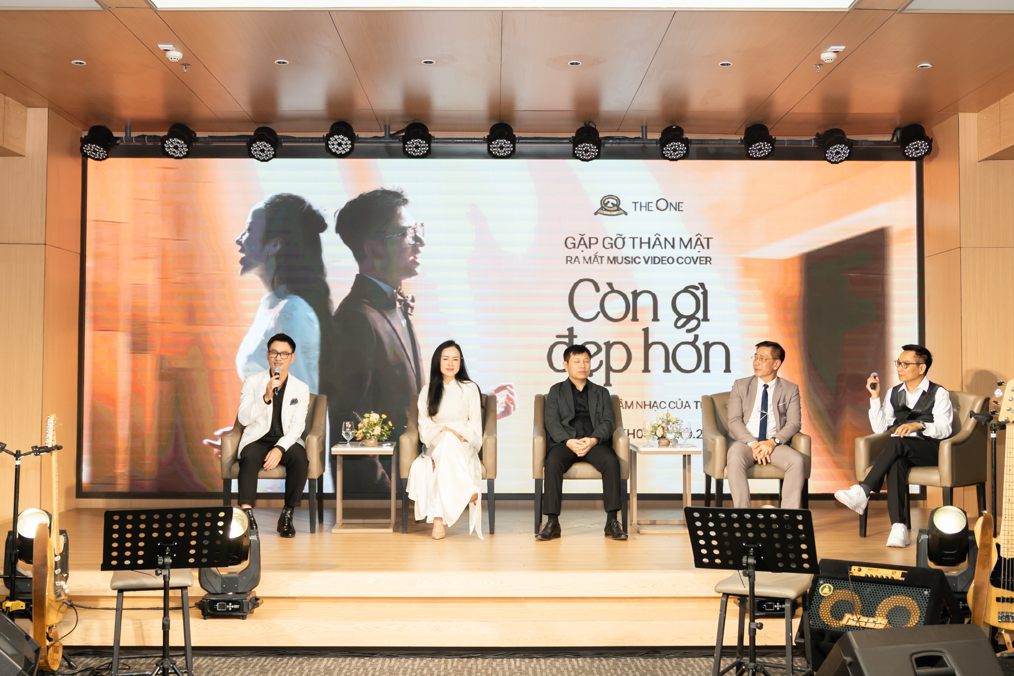 “Còn gì đẹp hơn” trở lại với bản phối đậm chất dân ca Bắc Bộ - Ảnh 5.