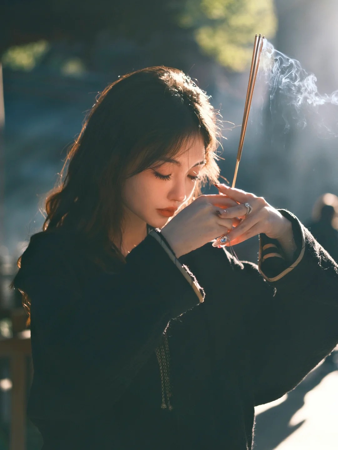 Đừng cầu khấn vu vơ nữa: Học thuộc lòng 3 câu này khi thắp hương để thanh tẩy tâm hồn, xin gì được nấy- Ảnh 2.