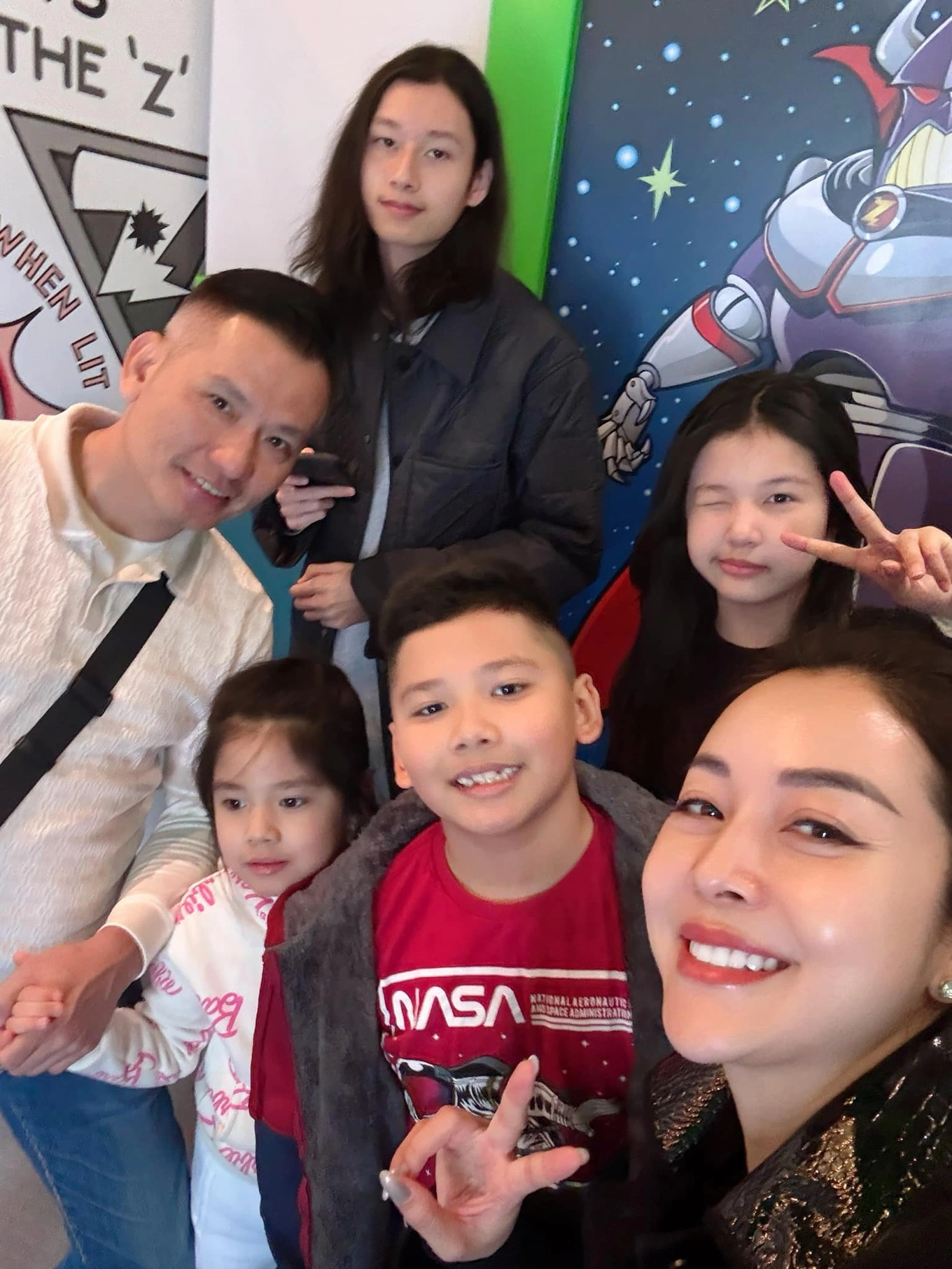 Đại gia Đức Hải hết lòng yêu thương con riêng của vợ.