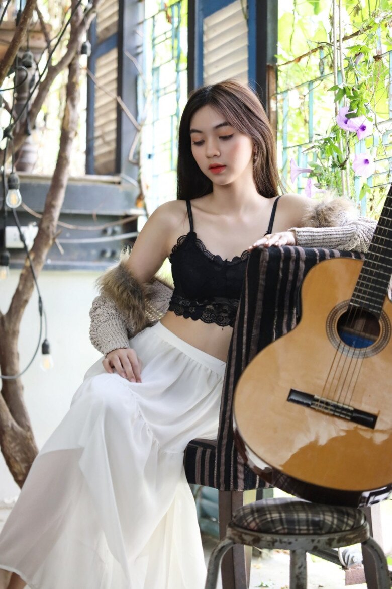 Nước da trắng như sứ của nữ sinh 2K3 là học trò của Bùi Quỳnh Hoa vừa đăng quang Hoa hậu sinh viên - 4