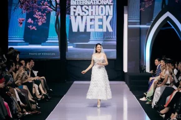 MC dẫn Chung kết Đường lên đỉnh Olympia, MC Phí Linh