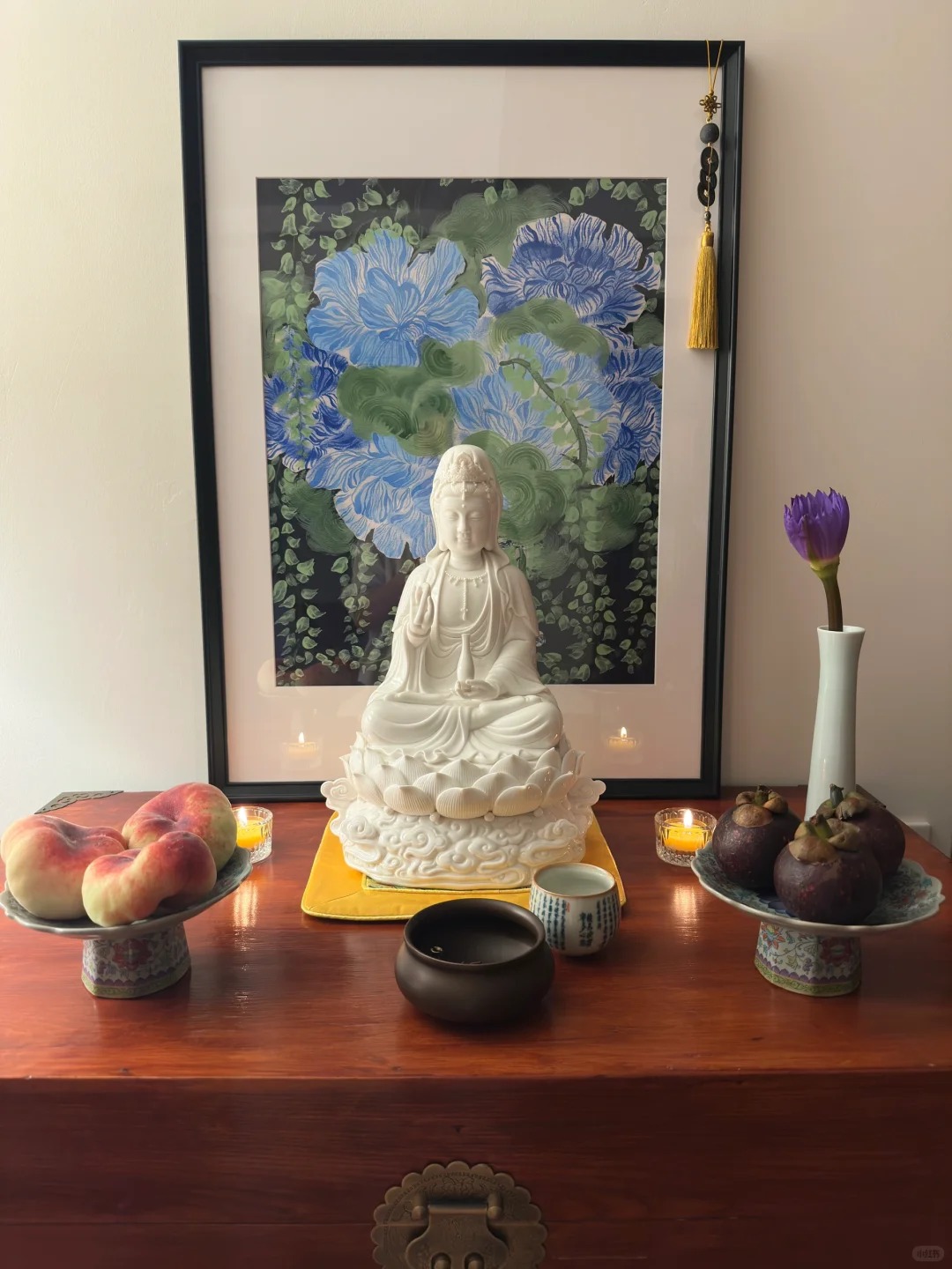 Nhà có bàn thờ Phật: Chỉ cần nhớ 4 điều này khi thắp hương, cuộc sống bỗng nhiên thuận lợi đến bất ngờ- Ảnh 3.