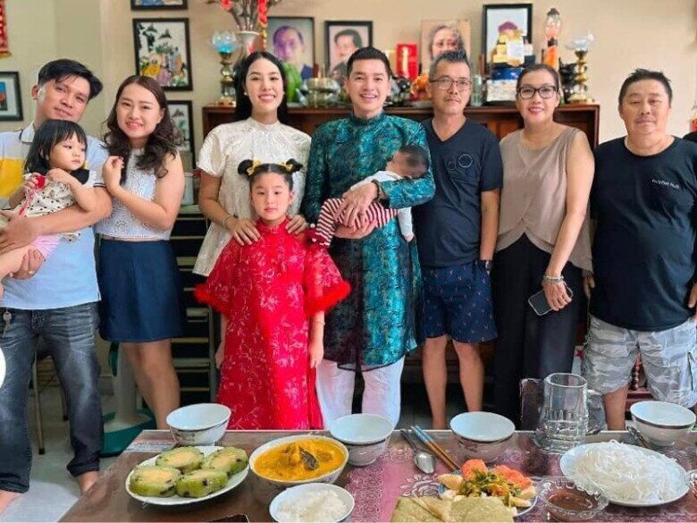 Tăng Khánh Chi được Quang Minh dành nhiều lời khen “có cánh”.