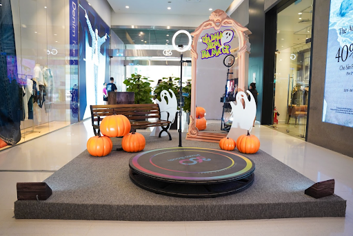 1761637183 195 Bien Hoa Dinh Cao tai Le Hoi Halloween va Cosplay