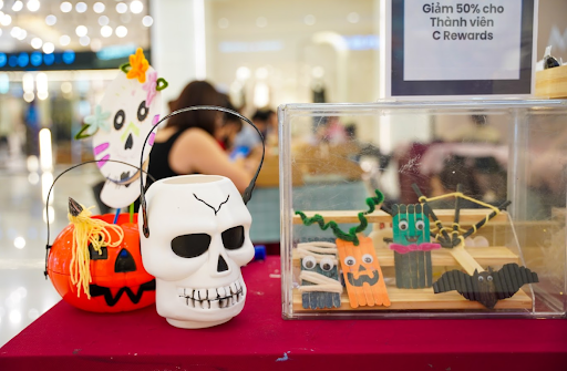1761637183 964 Bien Hoa Dinh Cao tai Le Hoi Halloween va Cosplay
