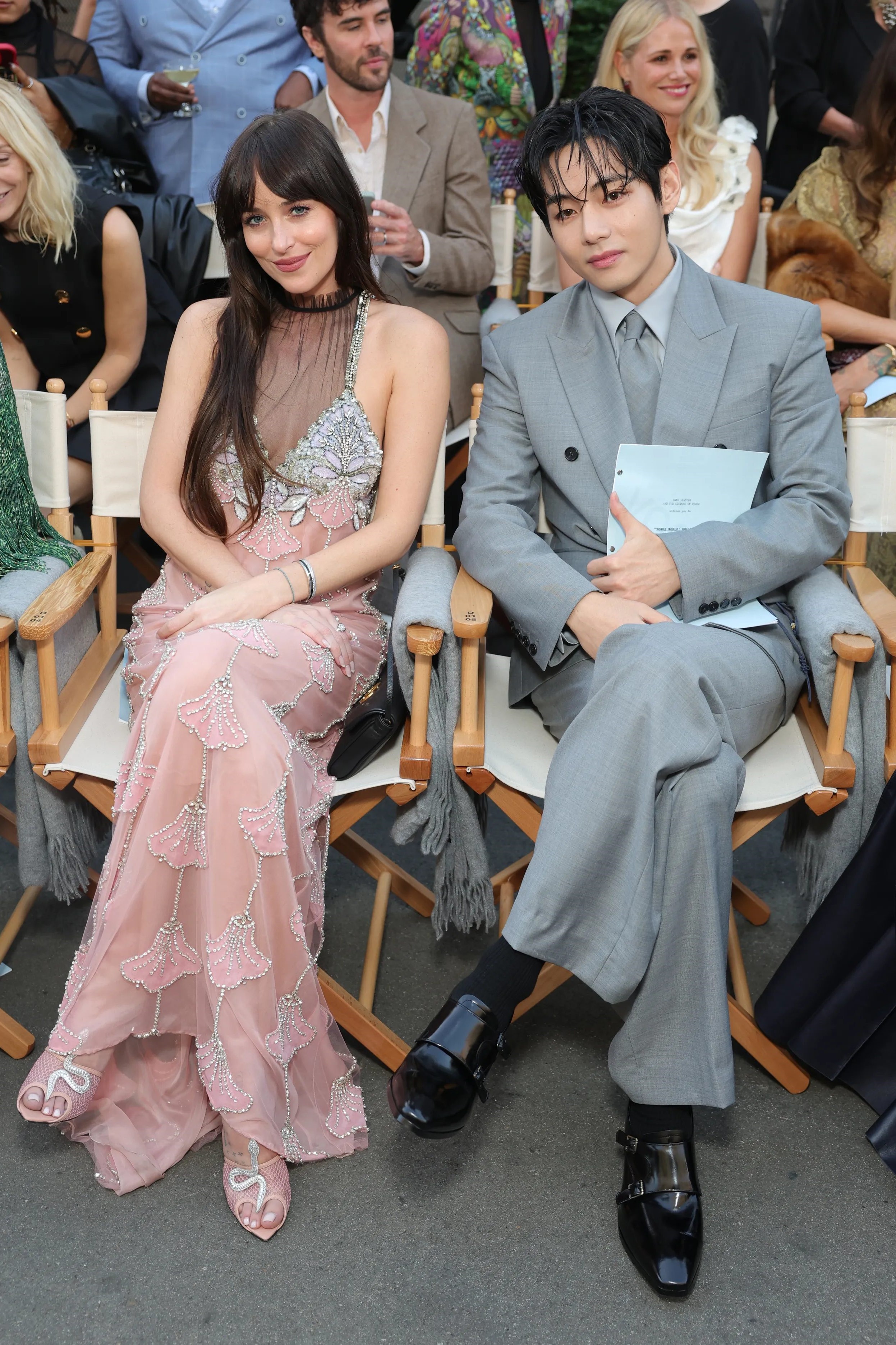 Tiêu chuẩn sắc đẹp của dân Hàn khiến V (BTS) 