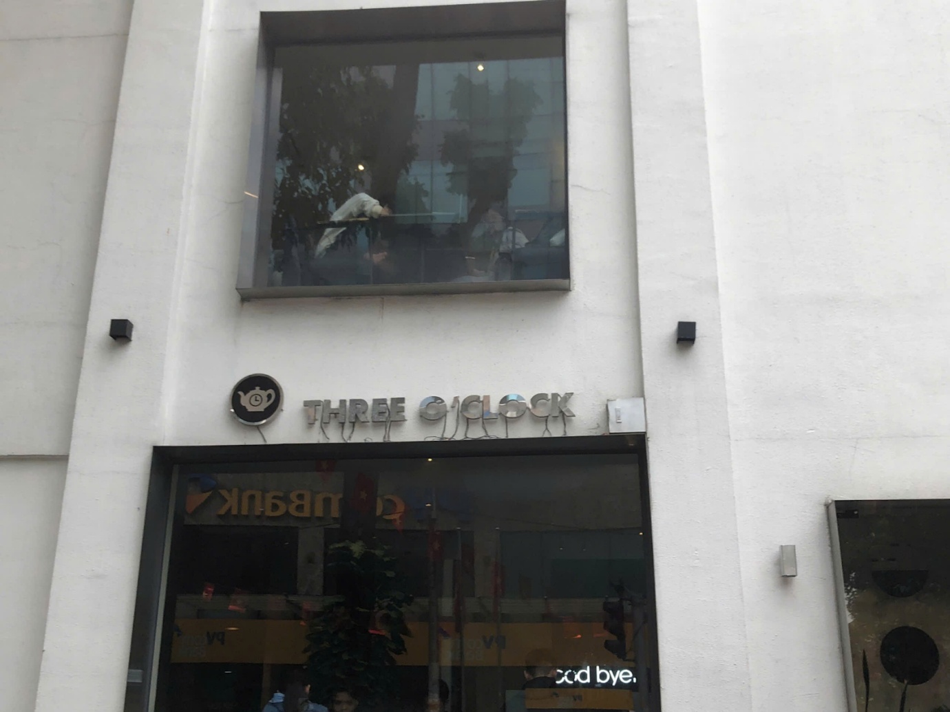 Những địa điểm xem diễu binh, pháo hoa và trình diễn máy bay “không có chỗ chê” dịp 30-4- Ảnh 14.