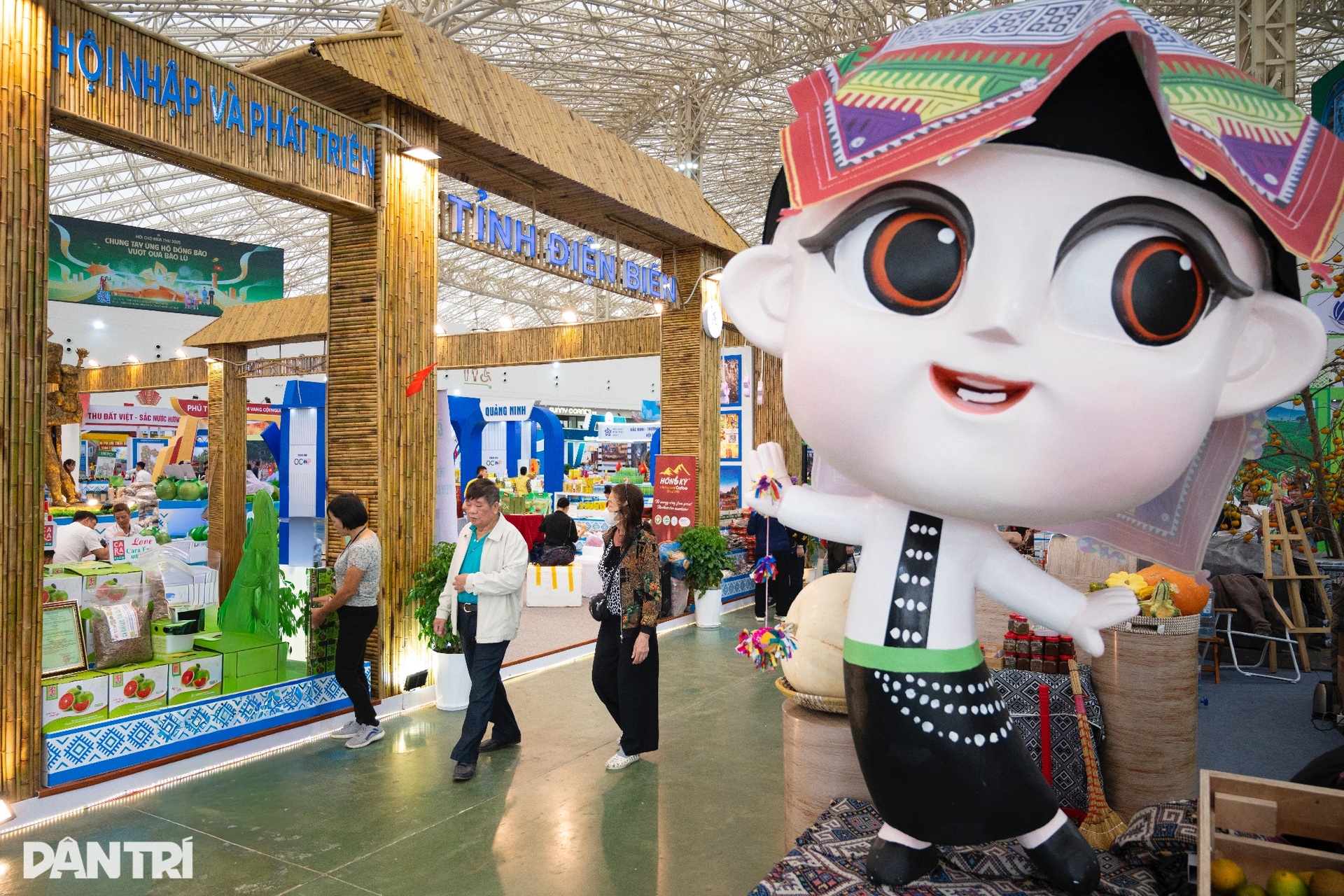 Sắc màu Tây Bắc nổi bật giữa không gian Hội chợ Mùa Thu - 3