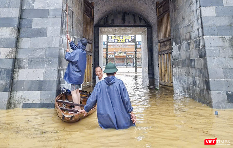 Thương lắm cảnh tượng ở Di tích Cố đô Huế ngày 28/10- Ảnh 14.