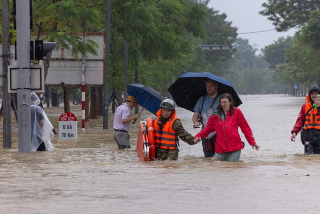 Thương lắm cảnh tượng ở Di tích Cố đô Huế ngày 28/10- Ảnh 16.