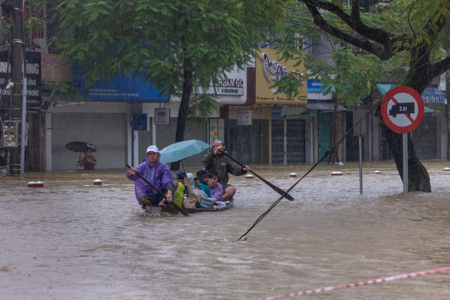 Thương lắm cảnh tượng ở Di tích Cố đô Huế ngày 28/10- Ảnh 17.