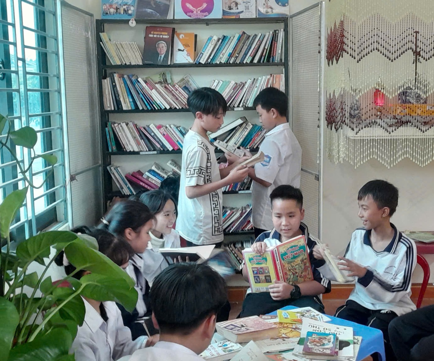 Lớp học Hạnh phúc của thầy giáo xe lăn - Ảnh 3.