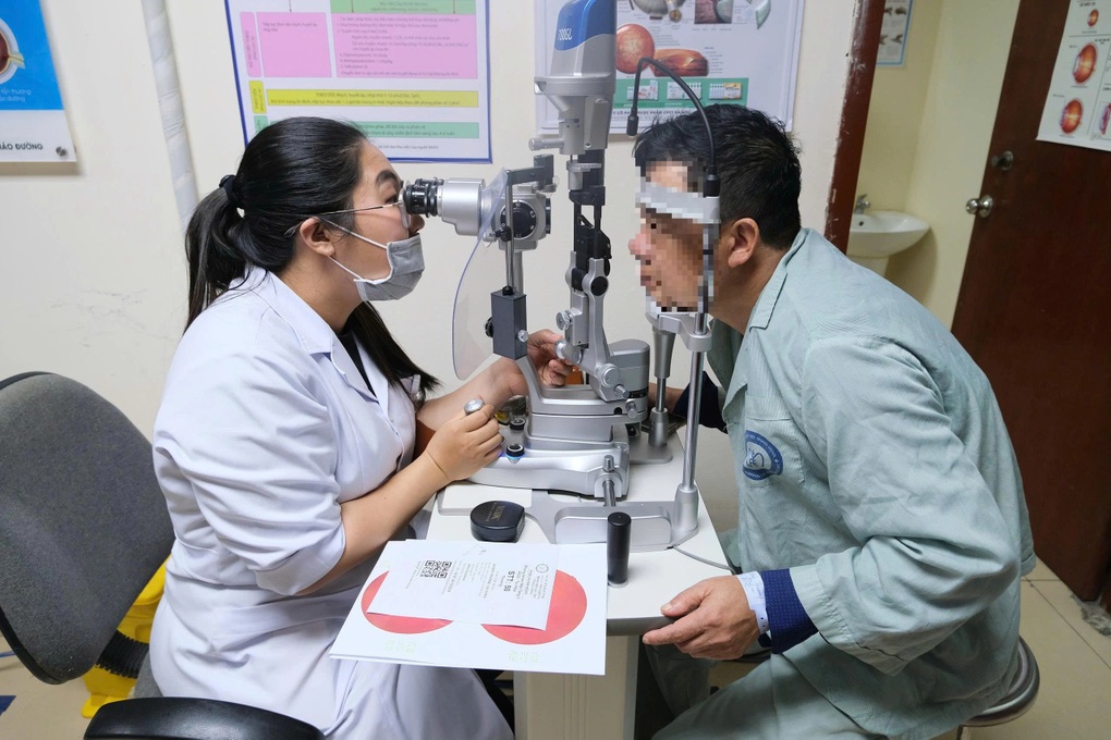 Nhiều người bị bệnh mắt do biến chứng đái tháo đường - 2