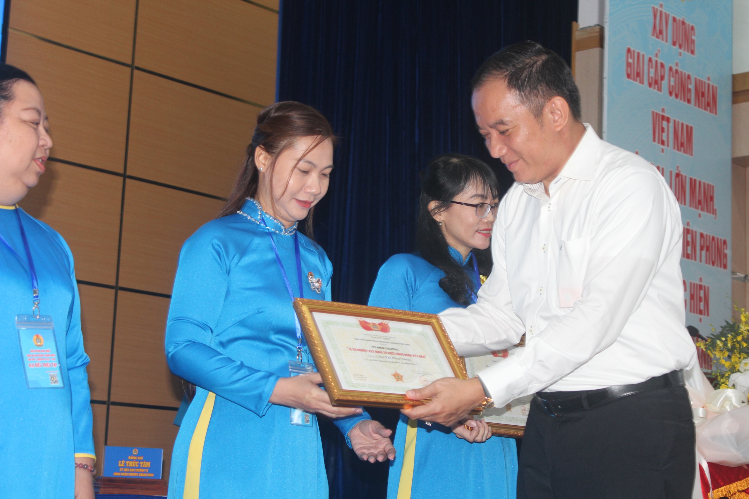 Ứng dụng AI trong hoạt động Công đoàn 4 Công đoàn phường Chánh Hưng: Đẩy mạnh ứng dụng AI trong hoạt động Công đoàn - Ảnh 4.