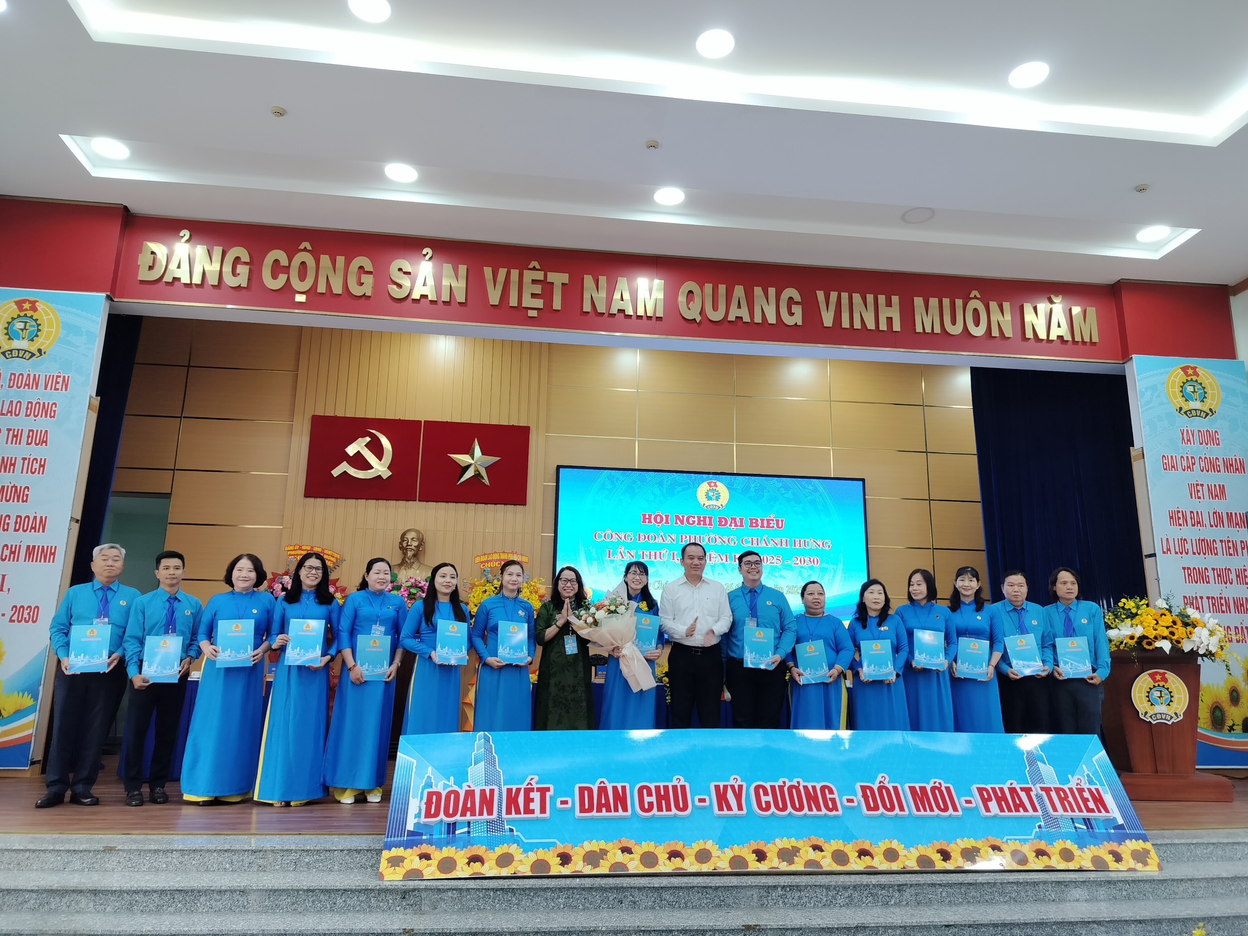 Ứng dụng AI trong hoạt động Công đoàn 5 Công đoàn phường Chánh Hưng: Đẩy mạnh ứng dụng AI trong hoạt động Công đoàn - Ảnh 5.